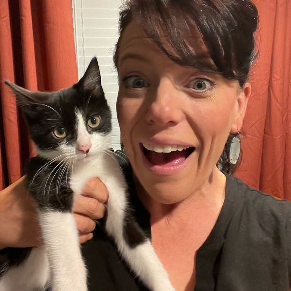 Meet your Posher, Suzanne - Picture 4 of 5